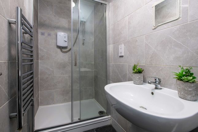 Advert Flat 7, Equitable House, 5-7 South Parade, Nottingham photo 3