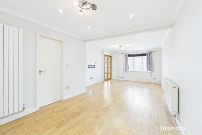 3, Burniston Close, Reading photo 2