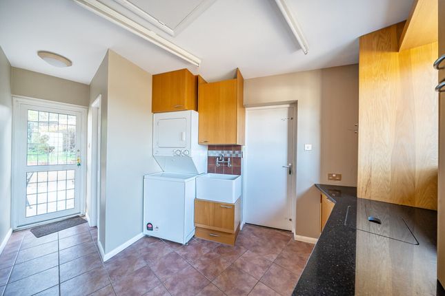 32, Woodside Road, Purley photo 3