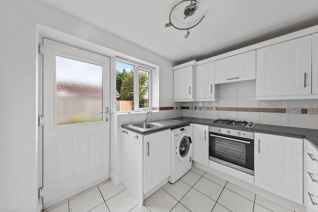 7 Southwold Crescent, Warrington photo 3