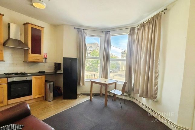 Flat 2, 177A, Newport Road, Cardiff photo 5