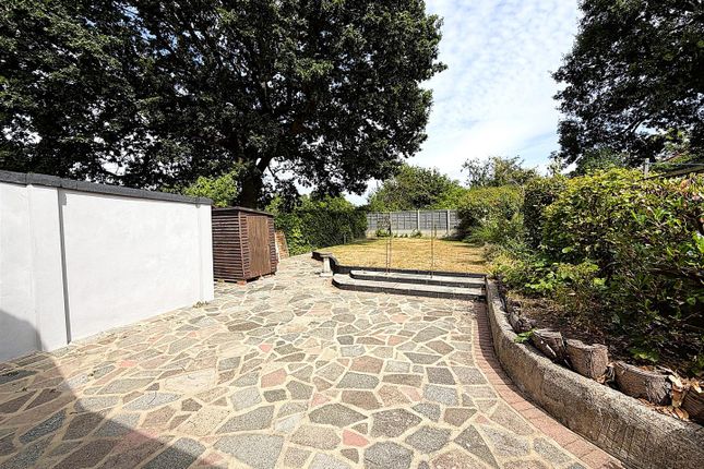 16, Church Hill Wood, Orpington photo 4
