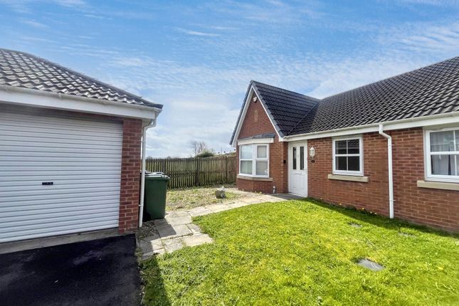 2-bed house on 26, Dobson Close, Rowlands Gill, £175,000