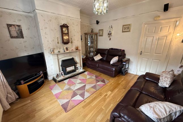 459, New Chester Road, Wirral photo 2