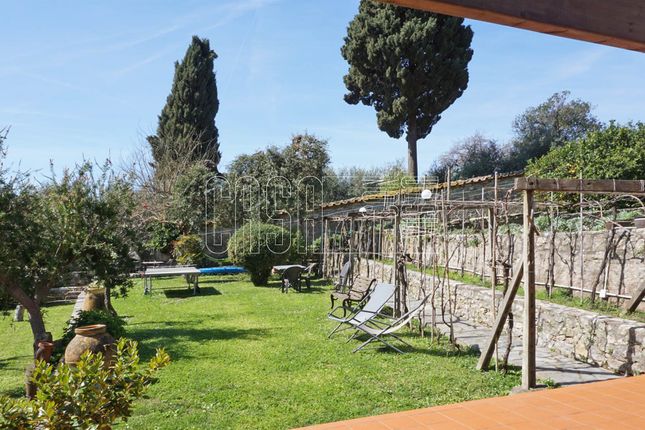 Villa for sale in Via D. H. Lawrence, 10, Lerici, La Spezia, Liguria, Italy