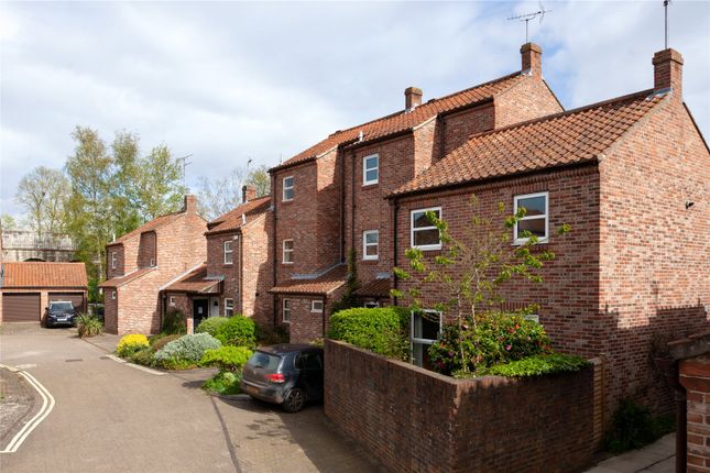 End terrace house for sale in Pear Tree Court, York, North Yorkshire YO1