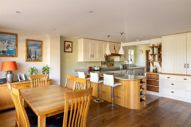 46, Park Lane, Reigate photo 2
