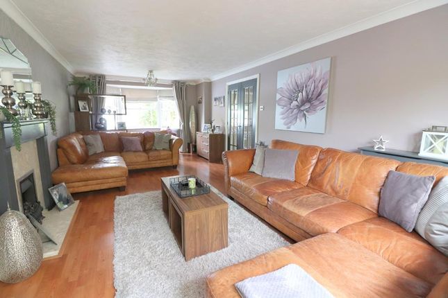 Detached house for sale in Park Meadow Close, Barton Le Clay, Bedfordshire