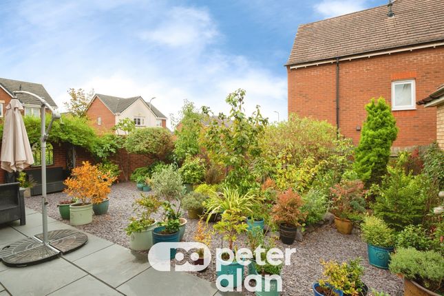 28, Monmouth Castle Drive, Newport photo 4