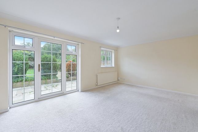 36, Washington Drive, Berkshire photo 2