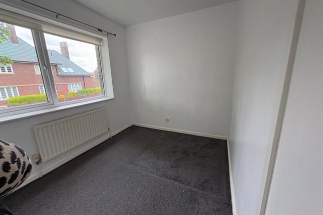 95, Trinity Avenue, Northampton photo 3