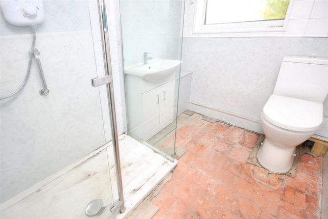 52, Victoria Avenue, Essex photo 4