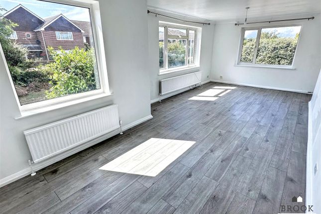 Clifford Avenue, Eastbourne photo 3
