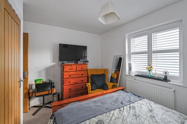 Bedroom 1.Jpg