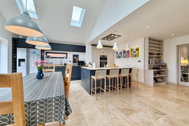 11, Wheatley Lane, Carlton-Le-Moorland photo 2