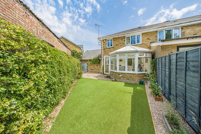 67, Swan Walk, Shepperton photo 4