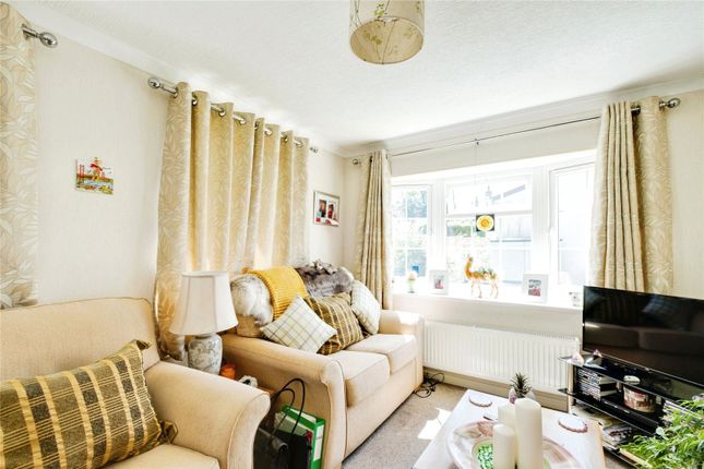 6, Thatched Cottage Park, Lyndhurst photo 4