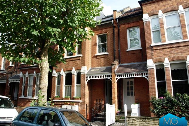 Flat to rent in Fortis Green Avenue, East Finchley, London