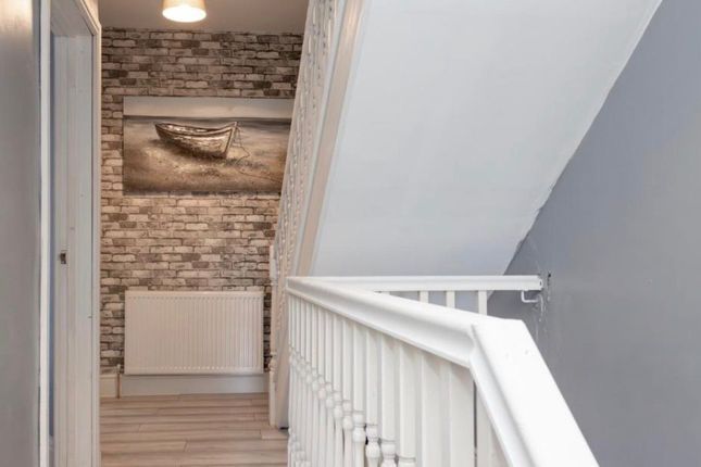 9, Seaside Lane, Sunderland photo 3