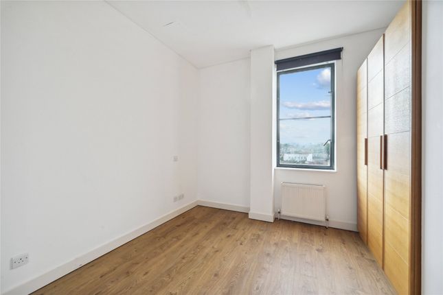 Flat for sale in Chiswick Green Studios, 1 Evershed Walk, Chiswick, London