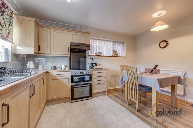 29, Morley Hill, Stanford-le-Hope photo 4