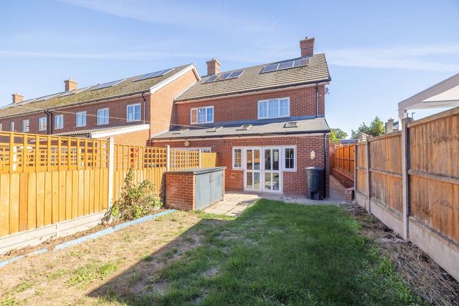 Melford Road, Cippenham photo 4