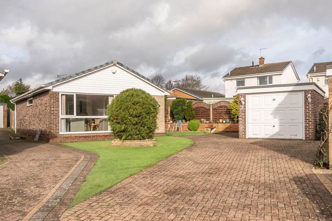 2-bed house on 20 Birchen Close, Dronfield, £300,000