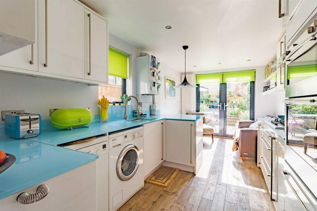 96, Nightingale Lane, Wanstead photo 2