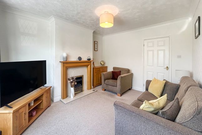 22, Southlands Avenue, Stoke-on-Trent photo 3
