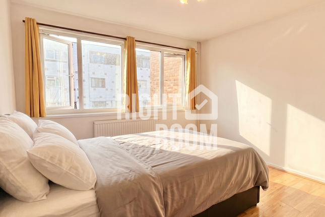 Room 3, 17 Trussell Close, Winchester photo 3