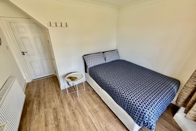 407, Bournemouth photo 3