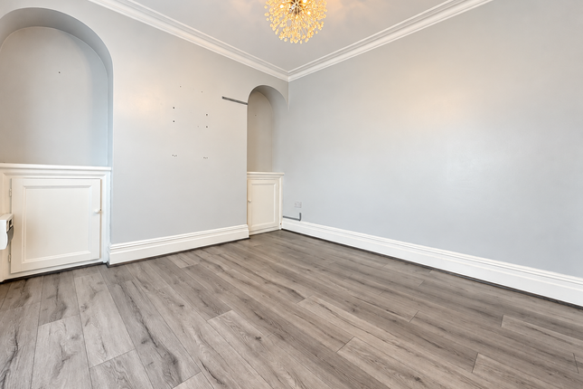 46 Broniestyn Terrace, Aberdare photo 3