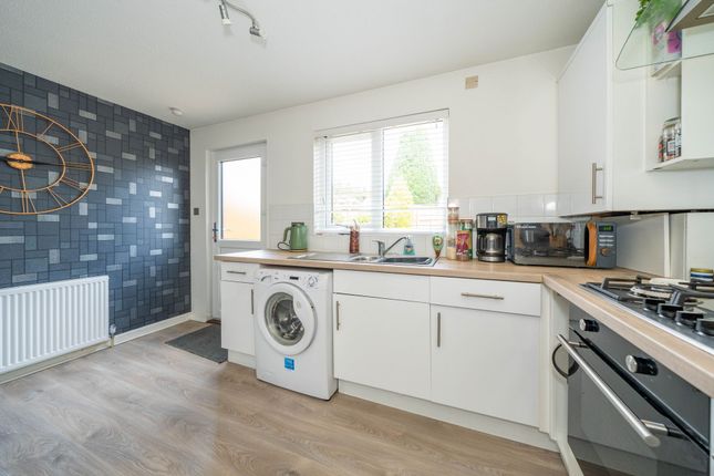 59 Waverley Crescent, Livingston photo 3