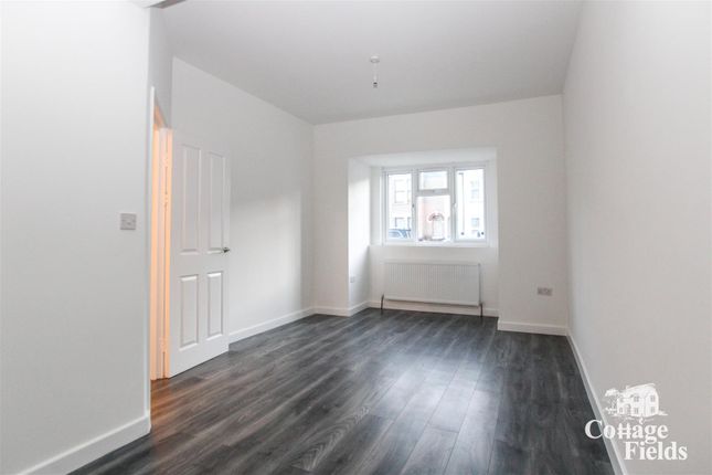 End terrace house for sale in Durants Road, Enfield