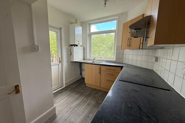 143a (Top Floor), North Road, Rhondda Cynon Taff photo 3