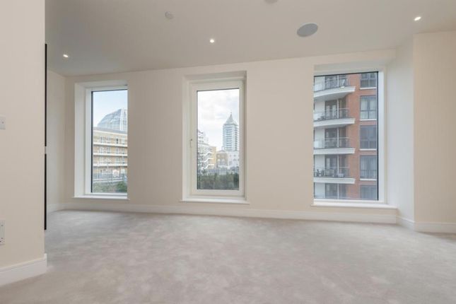Flat for sale in Chelsea Creek Tower, Fulham