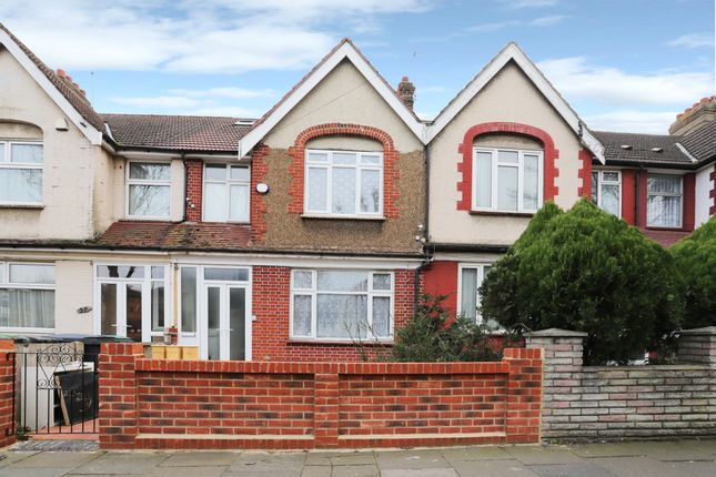 Thumbnail Terraced house to rent in Creighton Road, London