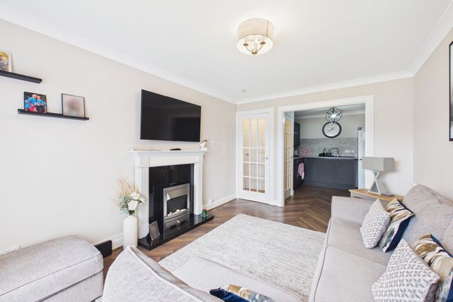 22 St. Andrews Drive, Coatbridge photo 3