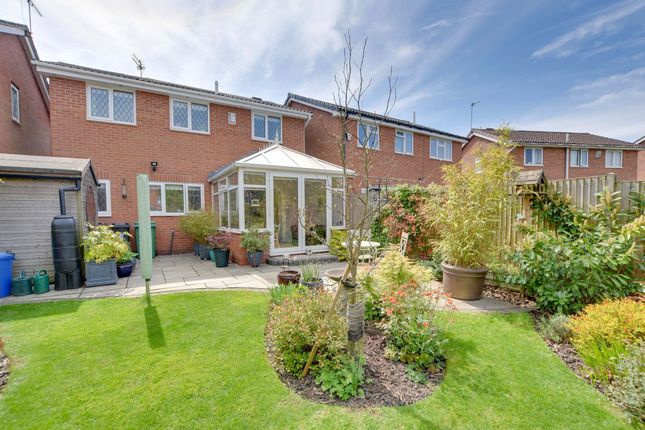 26 Cooper Gardens, Leicester photo 4