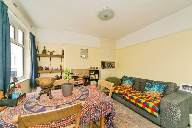 21, Beach Road, Colwyn Bay photo 5