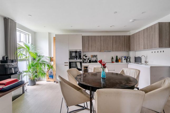 Flat Flat 31, 5-7, The Avenue, London photo 4