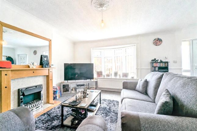 18, Epping Avenue, Middlesbrough photo 2