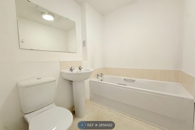 Greenkeepers Road, Great Denham, Bedford photo 5