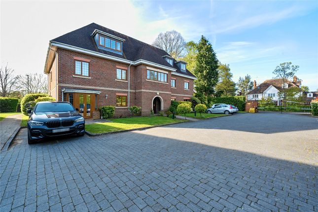 Flat for sale in Horsell, Surrey