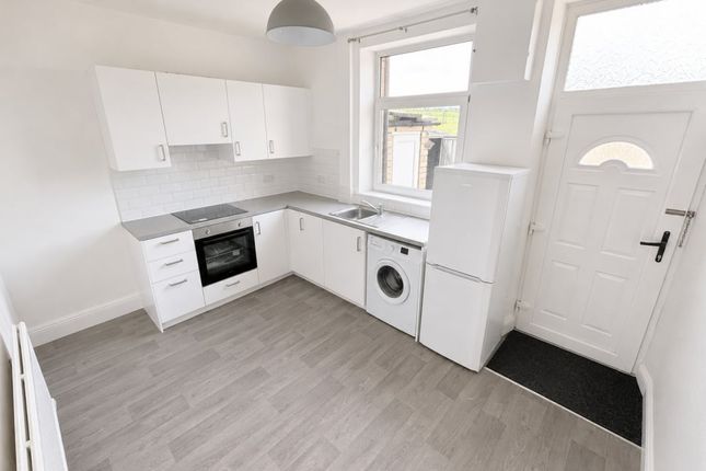 65, Pawson Street, Wakefield photo 2
