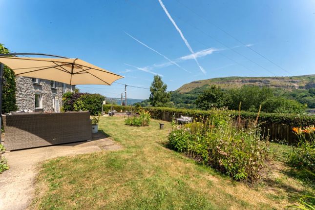 Edary House, Rhonas Road, Abergavenny photo 2