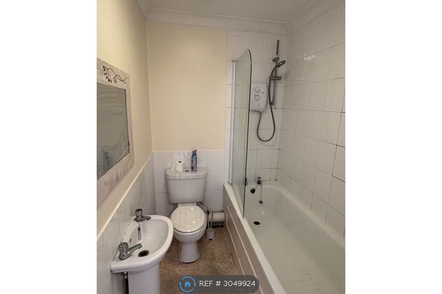 Flat  Quinnell Court, Kent Street, Portsmouth photo 4