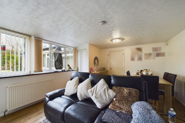 Bungalow for sale in Kirton Close, Reading, Reading