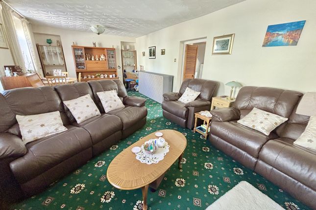 26, Orchard Street, Swansea photo 4