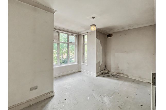 34A Flat 4, Arterberry Road, London photo 3